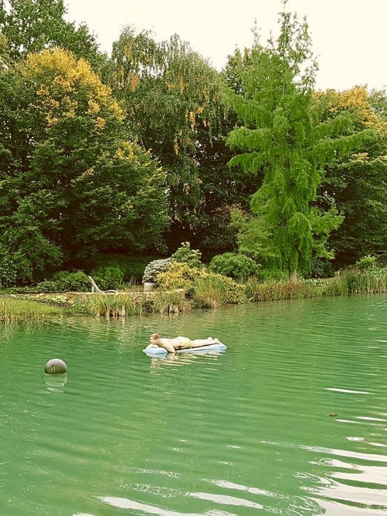 Letztes Bad im Teich... Letztes Bad im Teich...