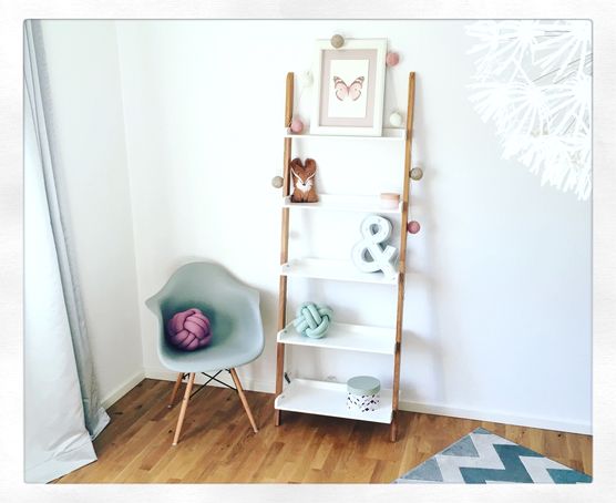 Hurra! Hurra! Die Post war da! Hurra! Hurra! Die Post war da!