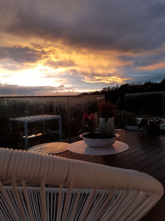 Gestern Abend kam kurz Gestern Abend kam kurz