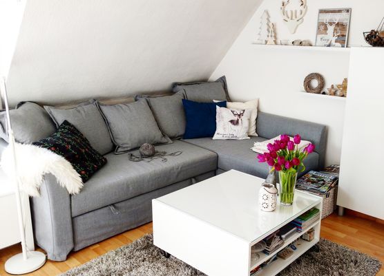 Neue Schlafcouch ... oder endlich ein Sofa mit viel Platz zum Kuscheln Neue Schlafcouch ... oder endlich ein Sofa mit viel Platz zum Kuscheln