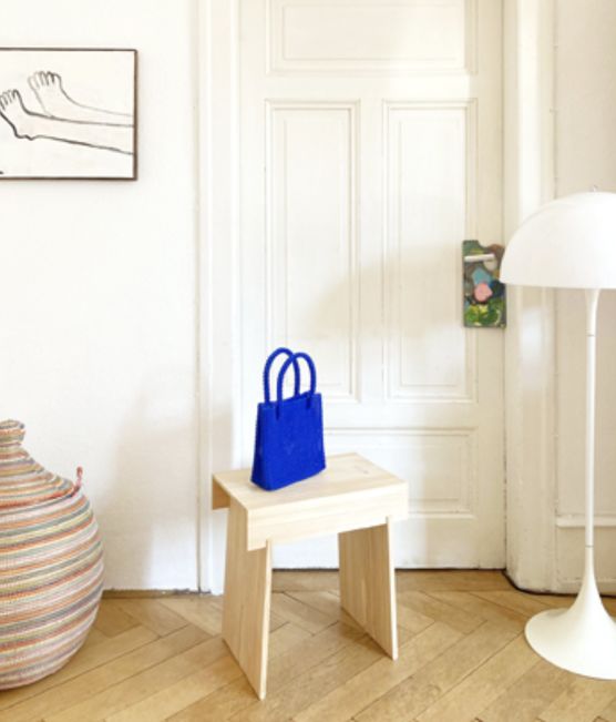 Der Hocker ist aus Der Hocker ist aus