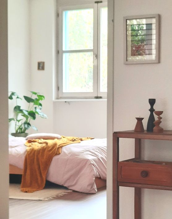 Noch unfertig, Vorhänge und Noch unfertig, Vorhänge und