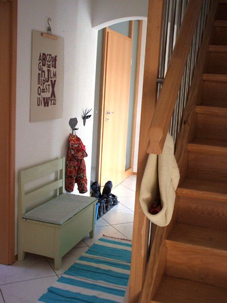 Kindergarderobe im Flur 2 Kindergarderobe im Flur 2