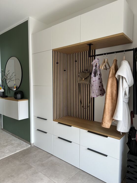 Unsere DIY-Garderobe bringt Ordnung Unsere DIY-Garderobe bringt Ordnung