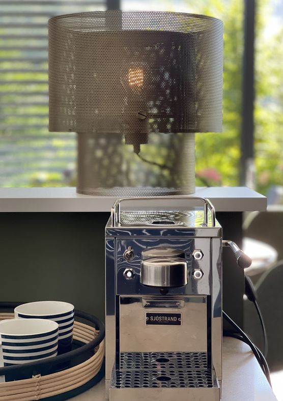 Li-La-Lampe 🖤 Ki-Ka-Kaffeemaschine 😀 Li-La-Lampe 🖤 Ki-Ka-Kaffeemaschine 😀