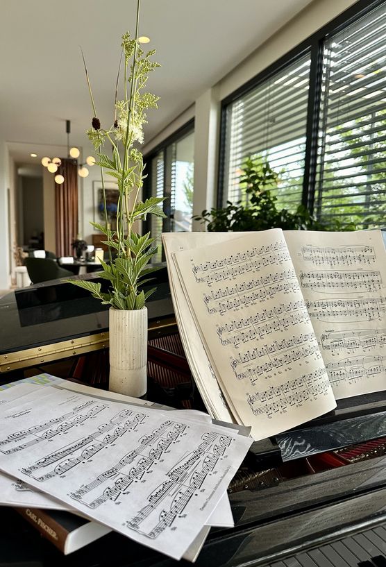 …üben, üben, üben… …üben, üben, üben…