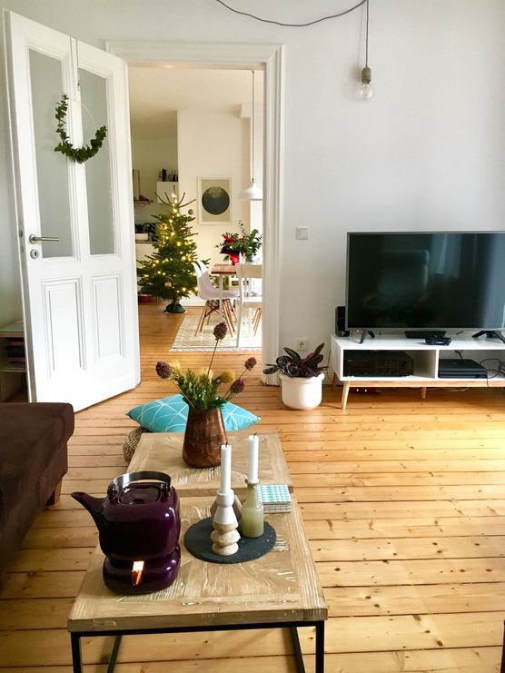 Christmas time... Christmas time...