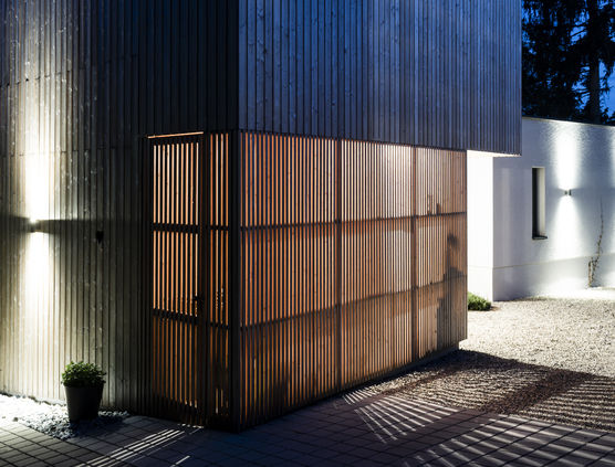 Ins rechte Licht gerückt, Ins rechte Licht gerückt,