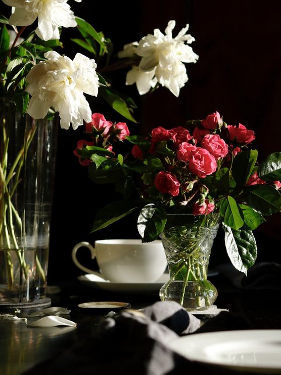 Verwelkte Blumen, frische Blumen, Verwelkte Blumen, frische Blumen,