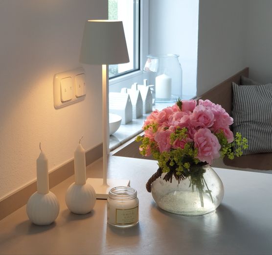 Blumen von der Lieblingsnachbarin
Blumen von der Lieblingsnachbarin