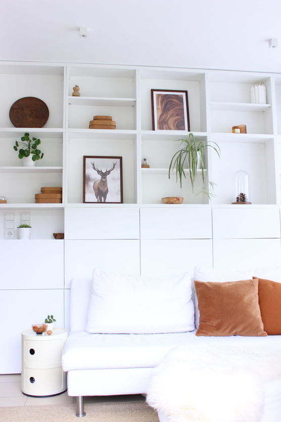 Dezente Herbstdeko zieht in Dezente Herbstdeko zieht in