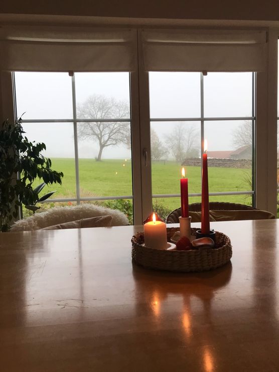 Noch ist es herbstlich Noch ist es herbstlich