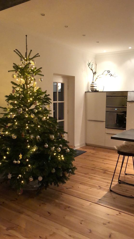 Da steht er ? Da steht er ?