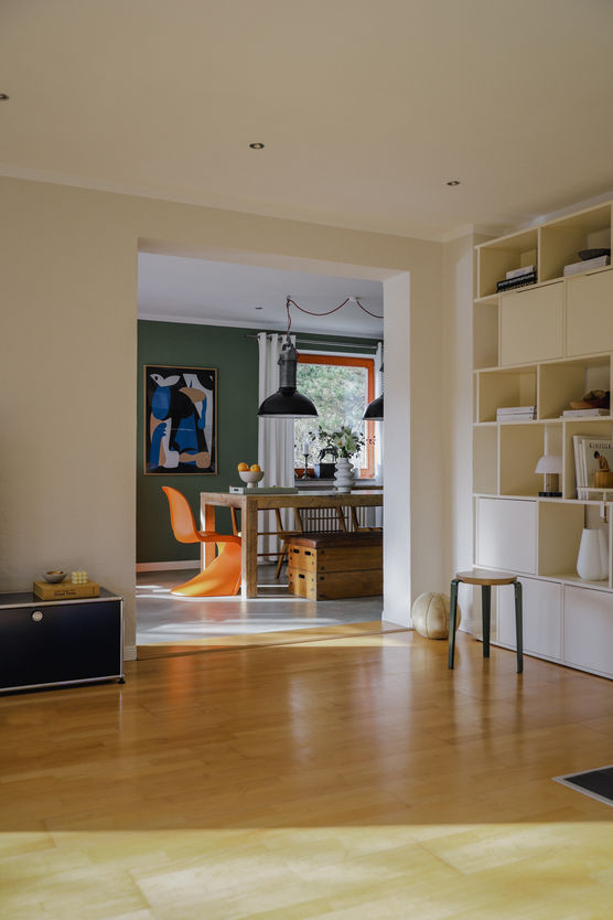 The golden autumn light... The golden autumn light...