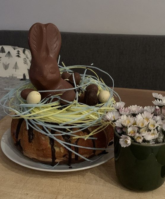 Das grüne Esspapier-Ostergras war Das grüne Esspapier-Ostergras war