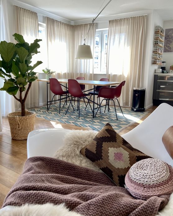 Bei mir ist etwas Bei mir ist etwas