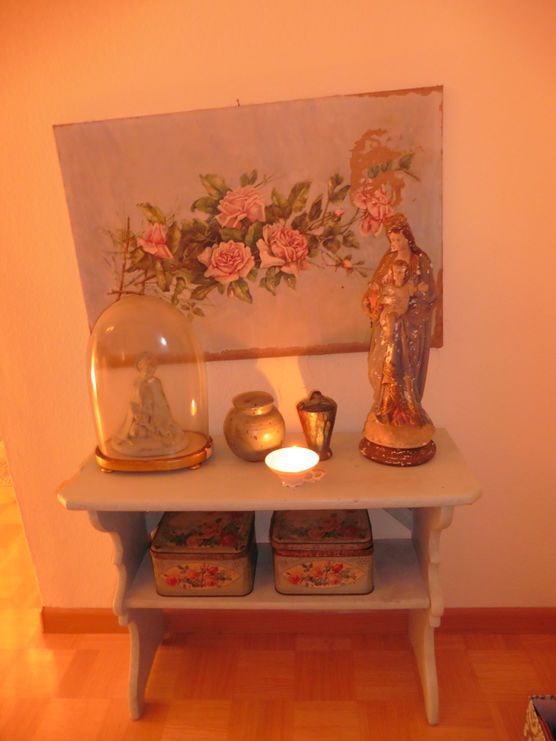 Stilleben mit Rosenbild und Madonna Shabby vom Feinsten Stilleben mit Rosenbild und Madonna Shabby vom Feinsten