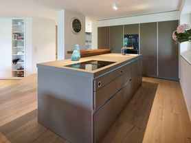 bulthaup b1 mit Mattlackfronten 