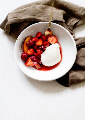 Nachtisch auf Italienisch: Pannacotta mit sommerlichen Früchten von Houseno44