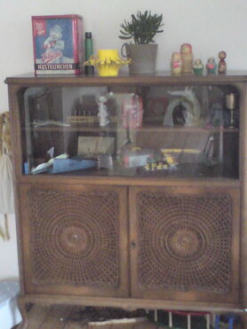 habseligkeitenschränkchen