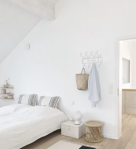 Ein neuer Hocker ist