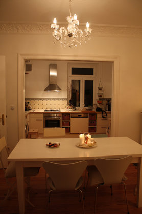 Esszimmer und Küche