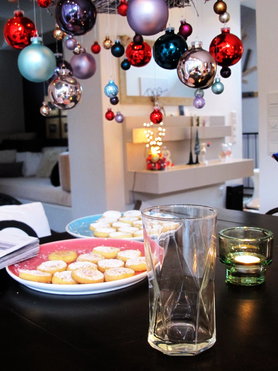 Achtung...Promotion.....