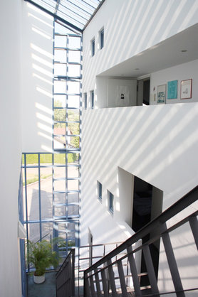 Treppenhaus mit Schattenspiel