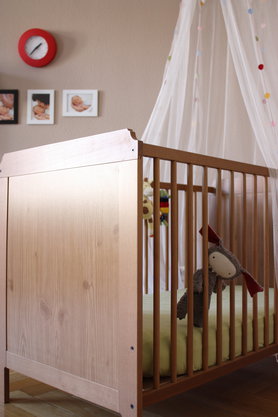 Ein Viech im Babybett