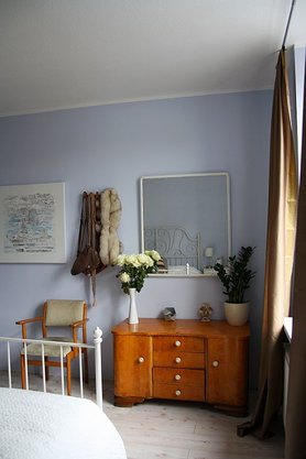 Schlafzimmer vom Bett aus