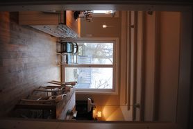 küche mit herbst-ausblick