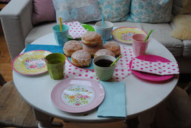 fröhliche kaffeerunde