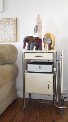 Krankenhaus NachtschrankI