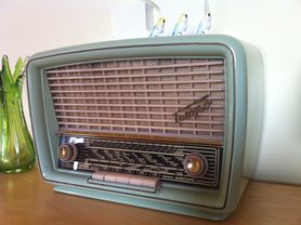 Loewe Radio