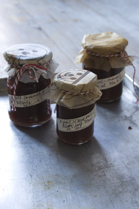 Küchengaben- Apfel-Karamellbutter mit Fleur de Sel