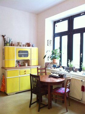 Buffet mit Essbereich