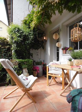 Sonne,Fliederduft und schon bin ich glücklich