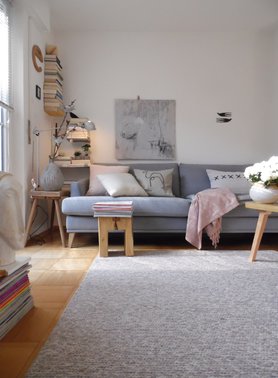 Ohne Hirschkopf und fast ohne Farbe...