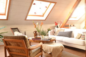 letzte Sonnenstrahlen im Wohnzimmer