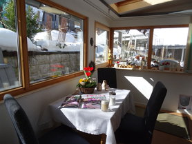 Frühlingssonne Im Wintergarten