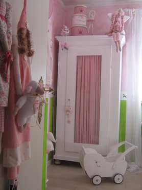 Wickelzimmer in rosa