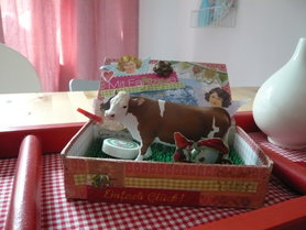 Zigarrenkiste mit Kuh