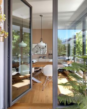 Fröhlichen Donnerstag für Euch!