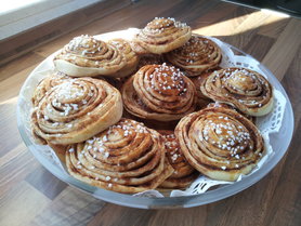 ....zum Kaffee ein paar Zimtschnecken .....???