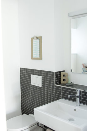 klemmbrett und geschenktüte