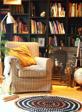 Lesen + Musik hören 