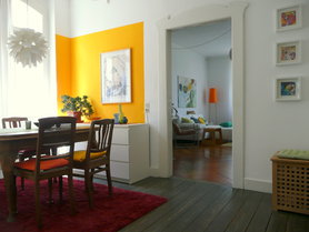 Essplatz Flur mit Blick ins Wohnzimmer