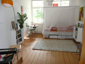 Schlafzimmer mit Himmel