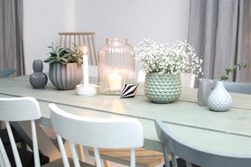 Adventskranzreste gegen Schleierkraut getauscht