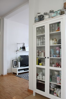 die platzt aus allen Nähten.